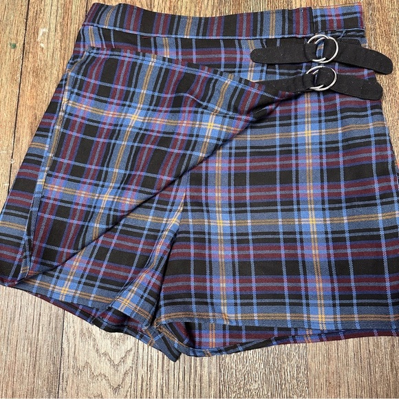 SO Junior Wrap Mini Skirt / Short, Plaid Skort, Scotland Style, Size 7 NWOT - Picture 4 of 7